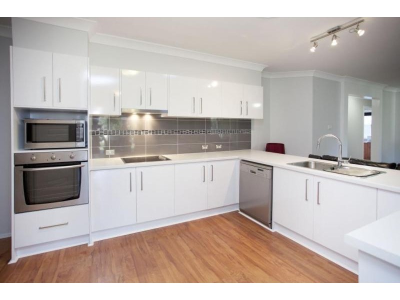 71 Sylvan Avenue, Medowie NSW 2318