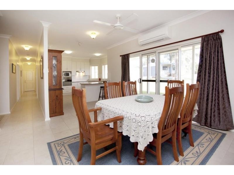 64 Federation Drive, Medowie NSW 2318