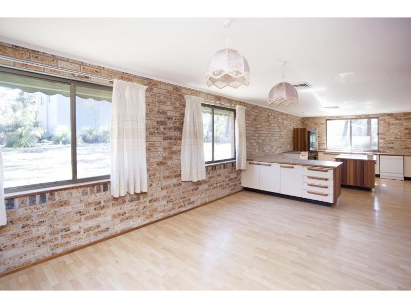 19 Brownes Road, Salt Ash NSW 2318