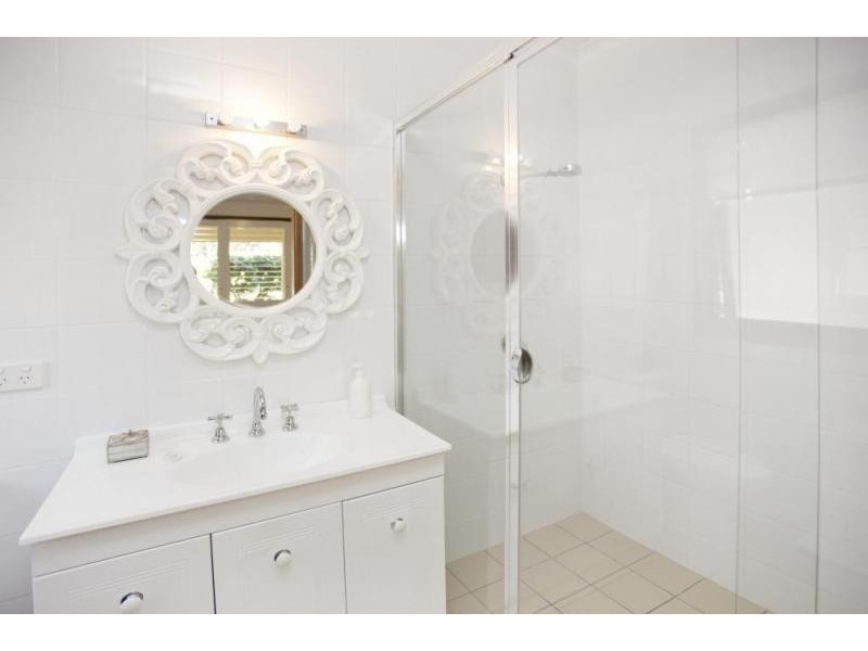 8 Griffiths Avenue, Medowie NSW 2318