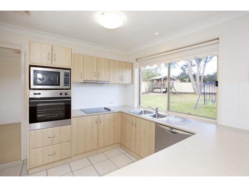 5 Sandalwood Drive, Medowie NSW 2318