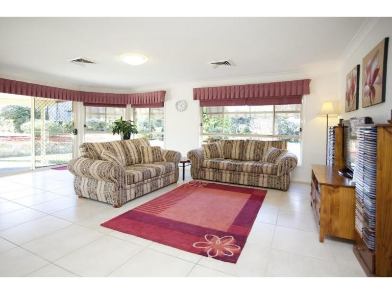 26 Sylvan Avenue, Medowie NSW 2318