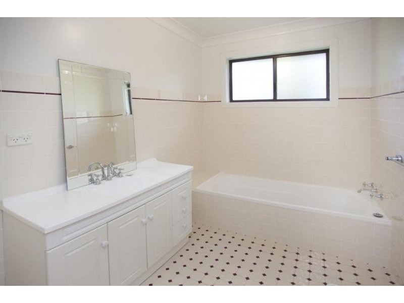 52 Kirrang Drive, Medowie NSW 2318