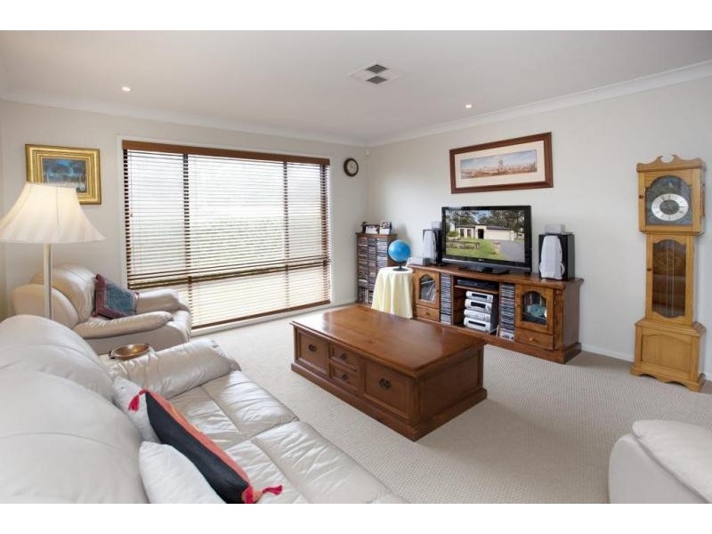 17 Osprey Circuit, Medowie NSW 2318