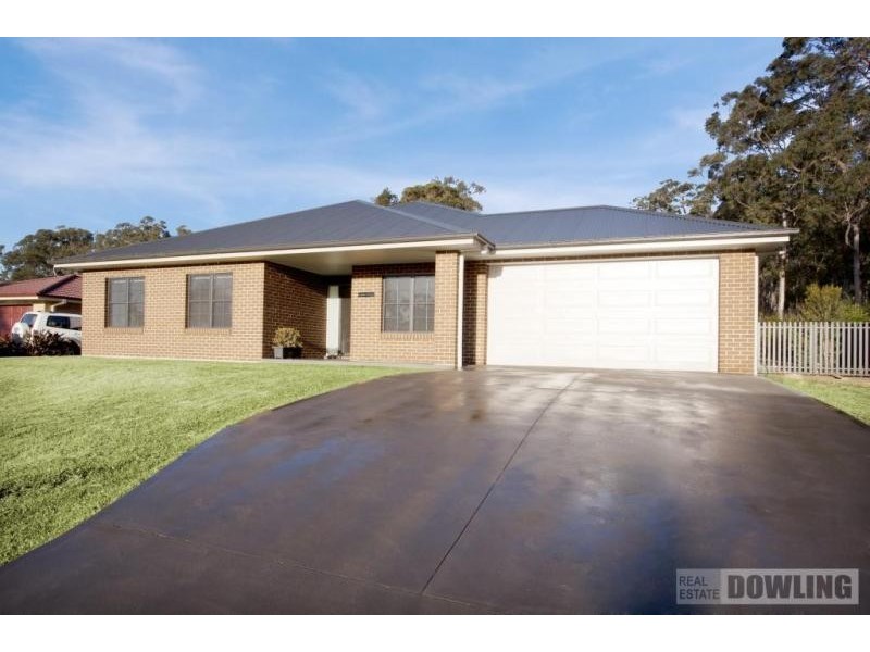 34 Sassin Crescent, Medowie NSW 2318