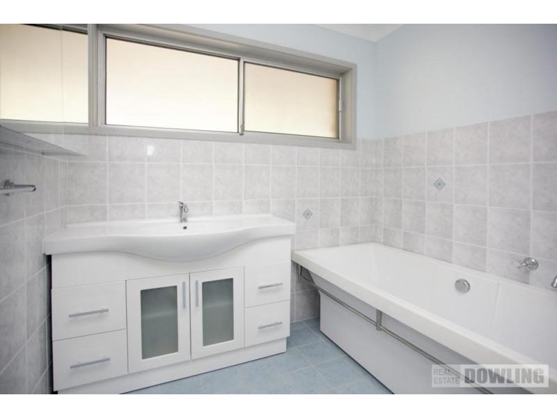 16 Windeyer Close, Medowie NSW 2318