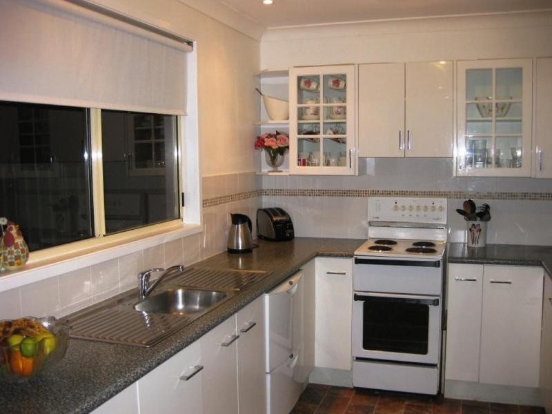 18 Redman Road, Medowie NSW 2318