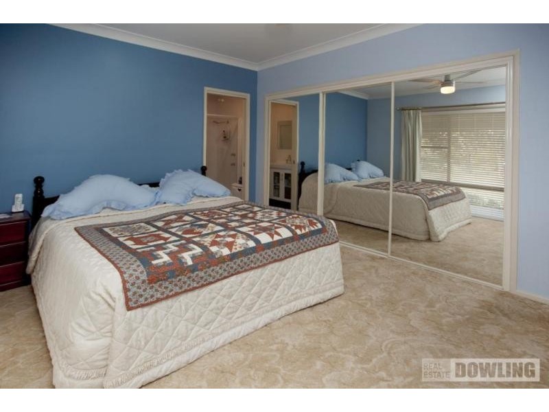 10 Lewis Drive, Medowie NSW 2318