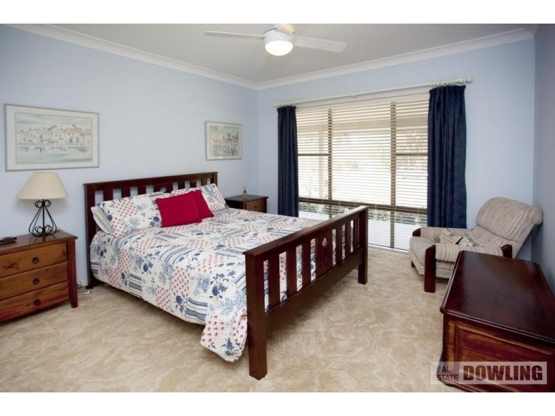 10 Lewis Drive, Medowie NSW 2318