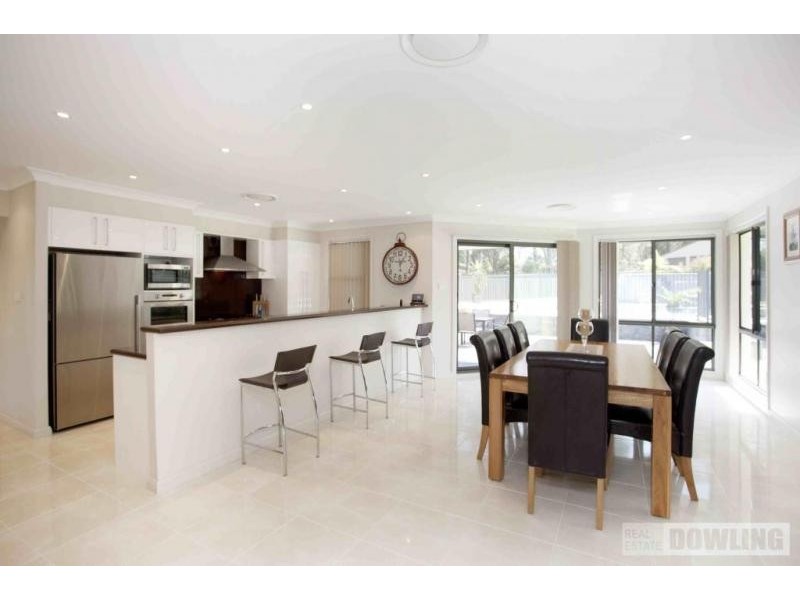 27 Osprey Circuit, Medowie NSW 2318