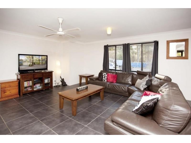 9 Abercrombie Road, Medowie NSW 2318