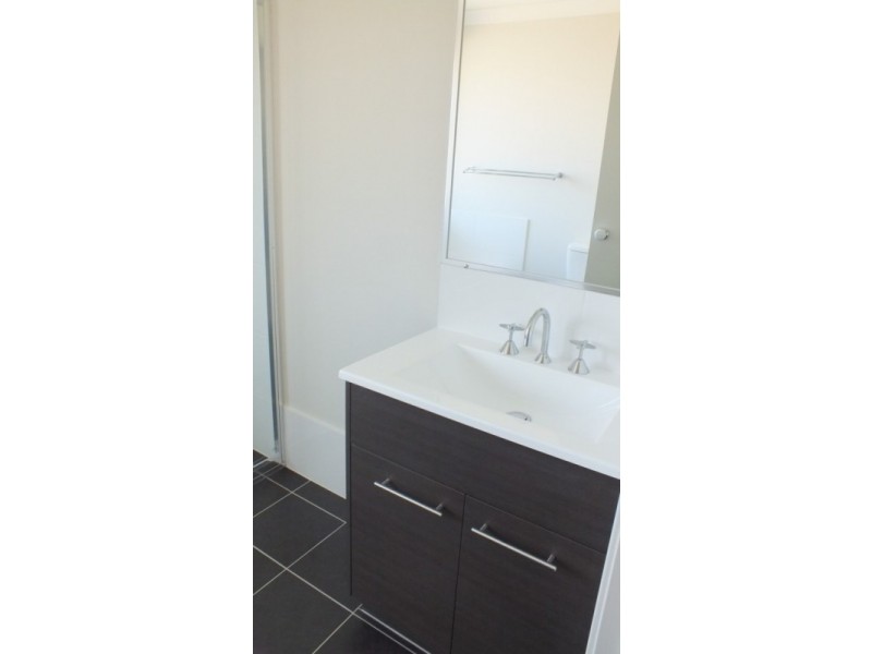 b/40 Abundance Road, Medowie NSW 2318