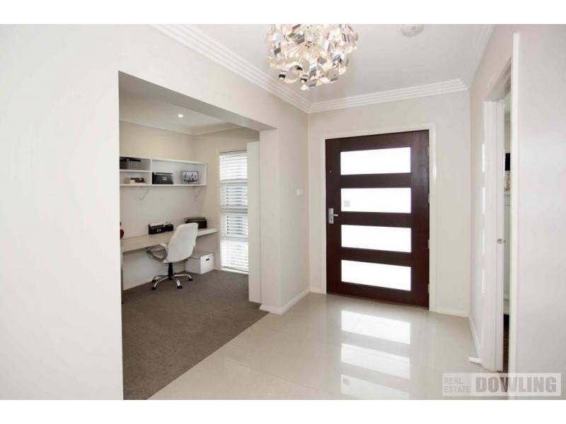 184 Sunningdale Circuit, Medowie NSW 2318