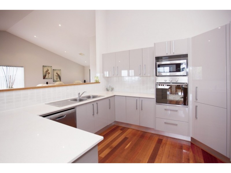 25 Sunningdale Circuit, Medowie NSW 2318