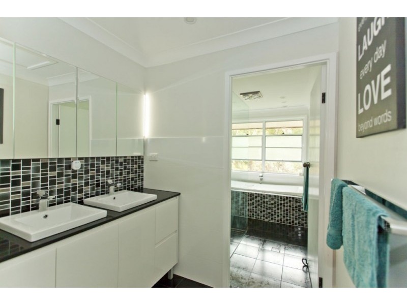 3 Hideaway Drive, Salt Ash NSW 2318