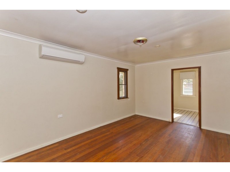 42 Parkway Avenue, Raymond Terrace NSW 2324