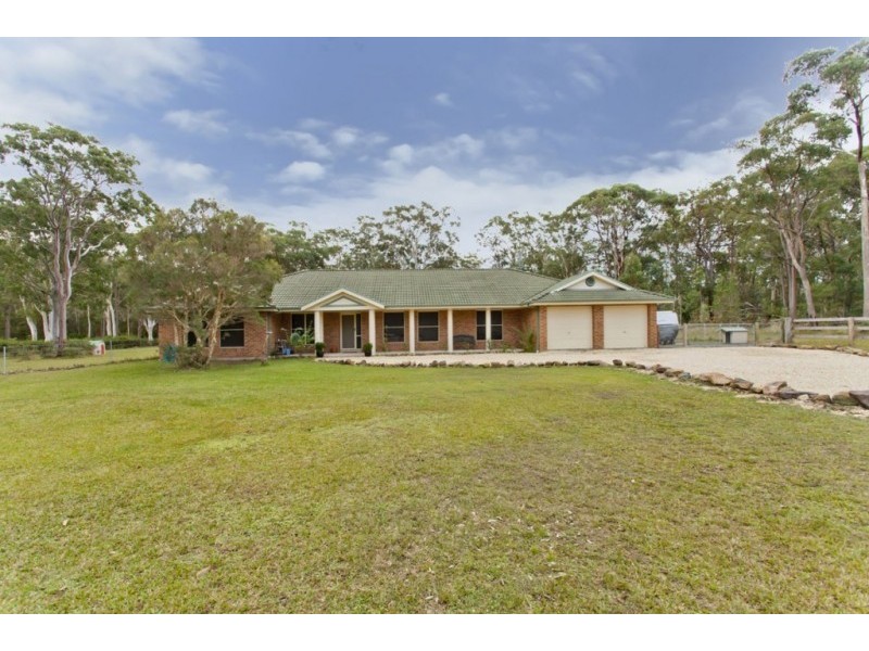 18 Mahogany Place, Medowie NSW 2318