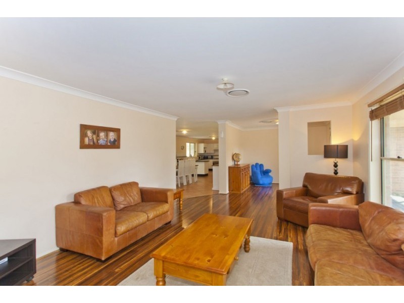18 Mahogany Place, Medowie NSW 2318