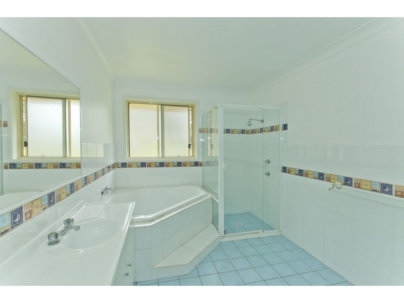 18 Mahogany Place, Medowie NSW 2318