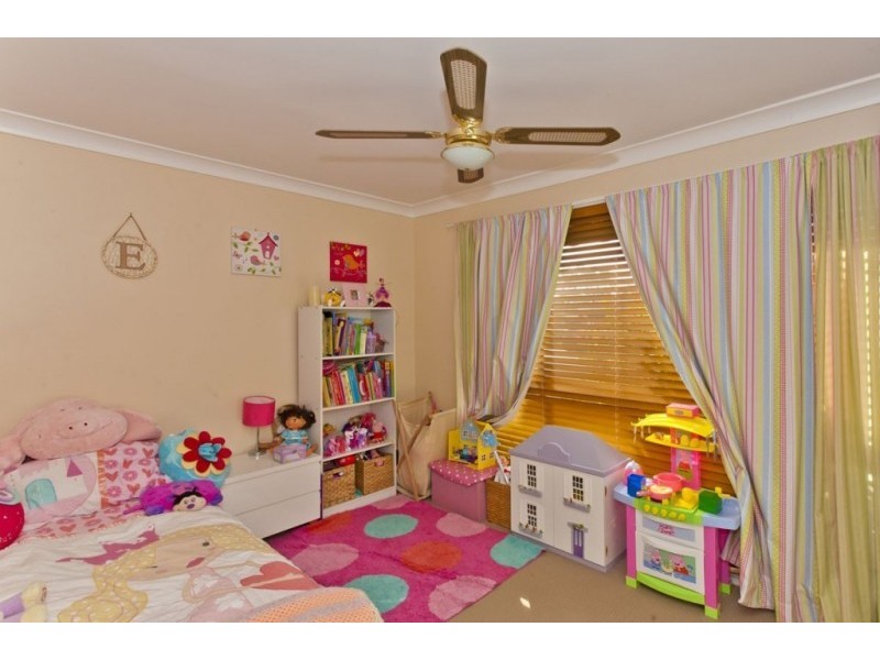 18 Elm Avenue, Medowie NSW 2318