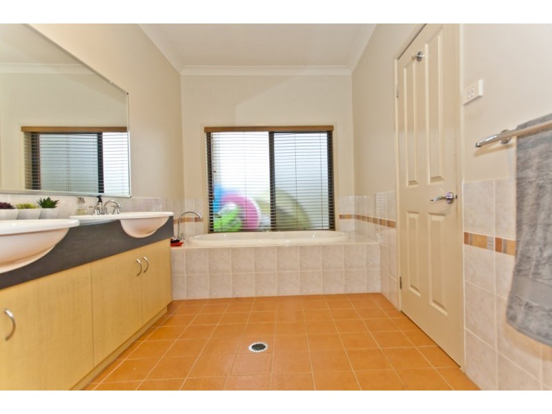 9 Osprey Circuit, Medowie NSW 2318