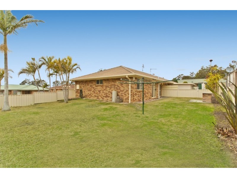 2/2 Zayne Place, Karuah NSW 2324