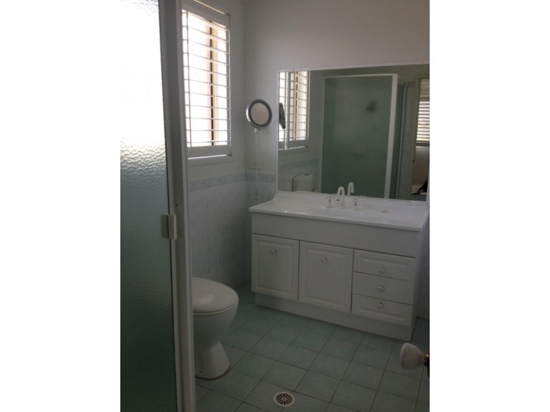 10 Canterbury Drive, Morpeth NSW 2321