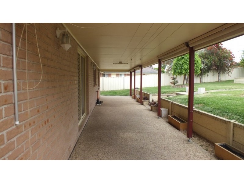 10 Canterbury Drive, Morpeth NSW 2321