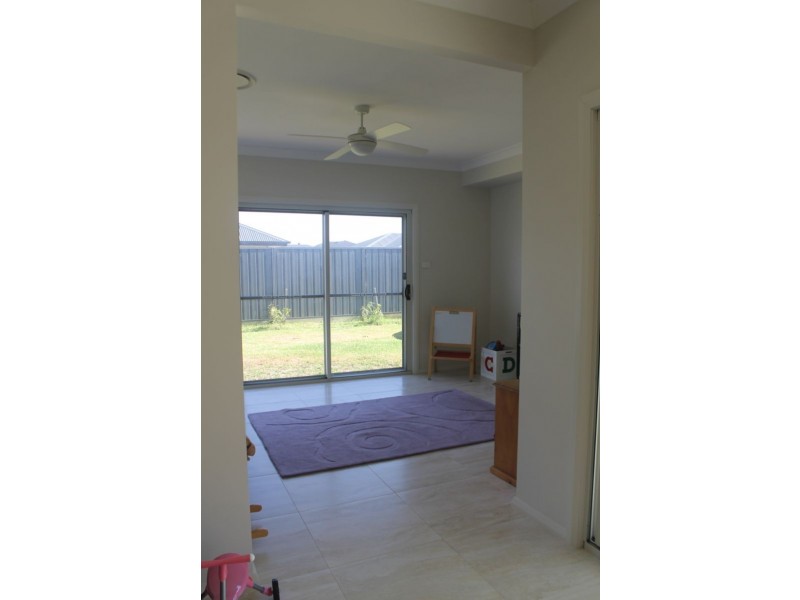 9 Sygna Street, Fern Bay NSW 2295