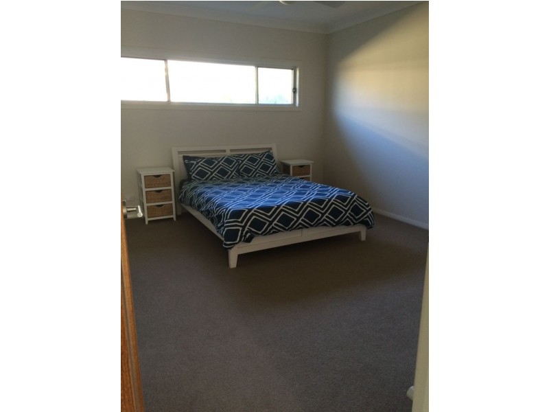 9 Sygna Street, Fern Bay NSW 2295