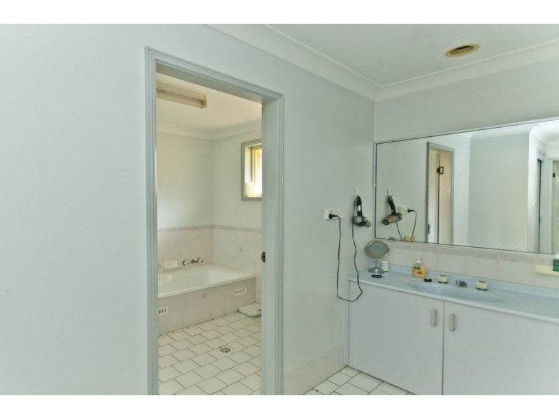 4 Mountain Ash Close, Medowie NSW 2318