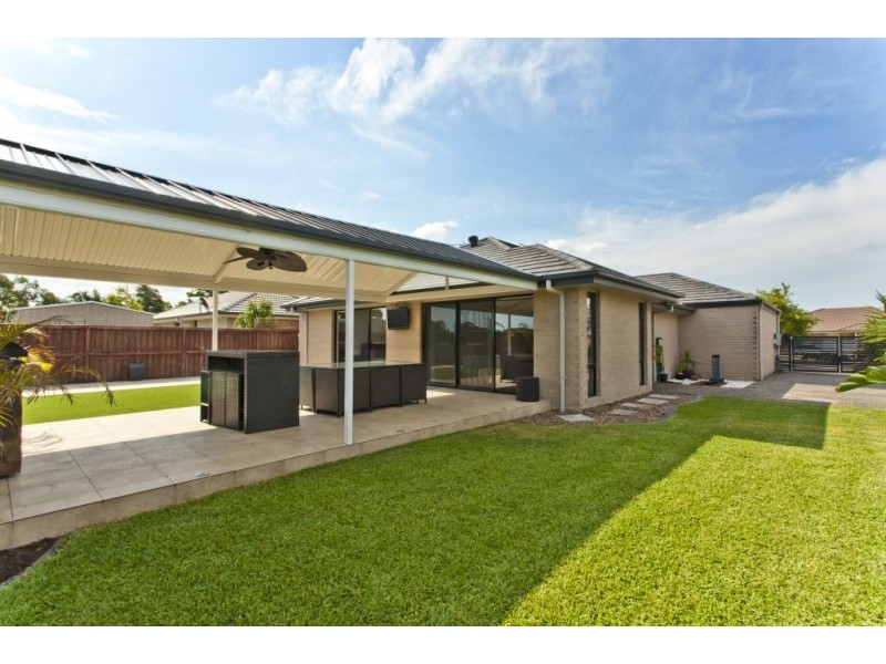 70 Pershing Place, Tanilba Bay NSW 2319