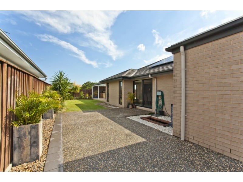 70 Pershing Place, Tanilba Bay NSW 2319