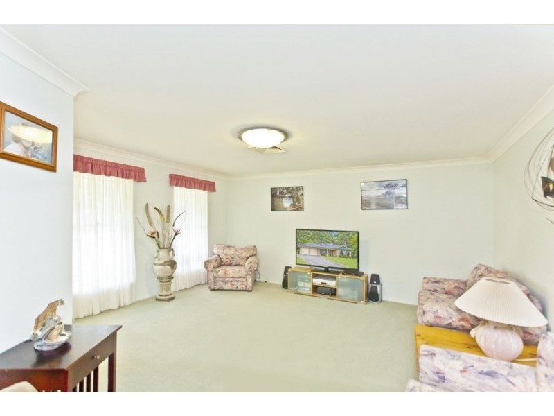 13 Overland Avenue, Medowie NSW 2318