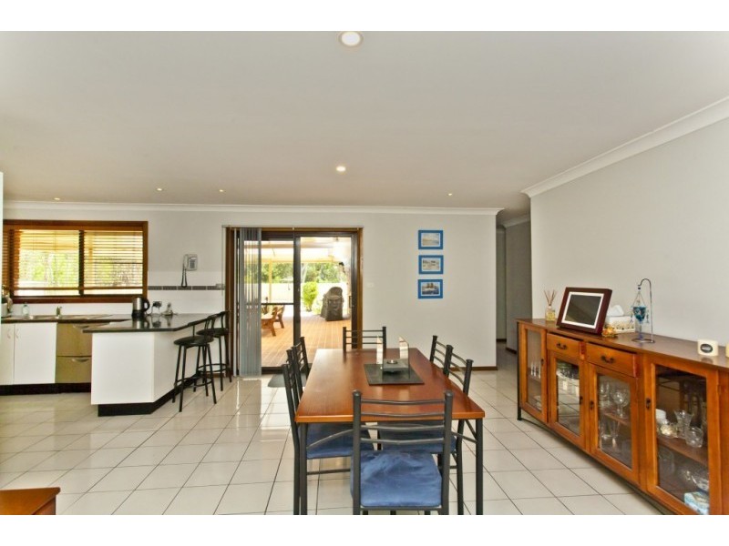 31 Lewis Drive, Medowie NSW 2318