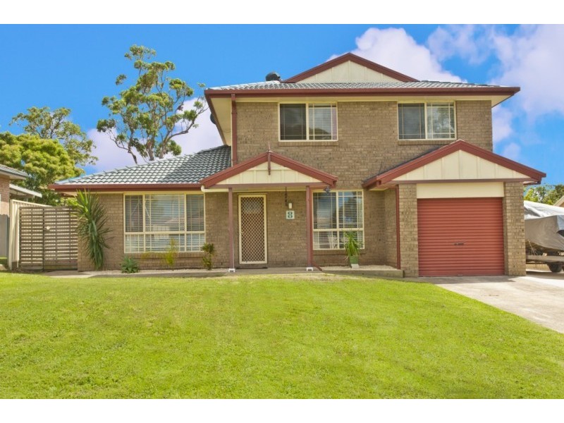 8 Mountain Ash Close, Medowie NSW 2318