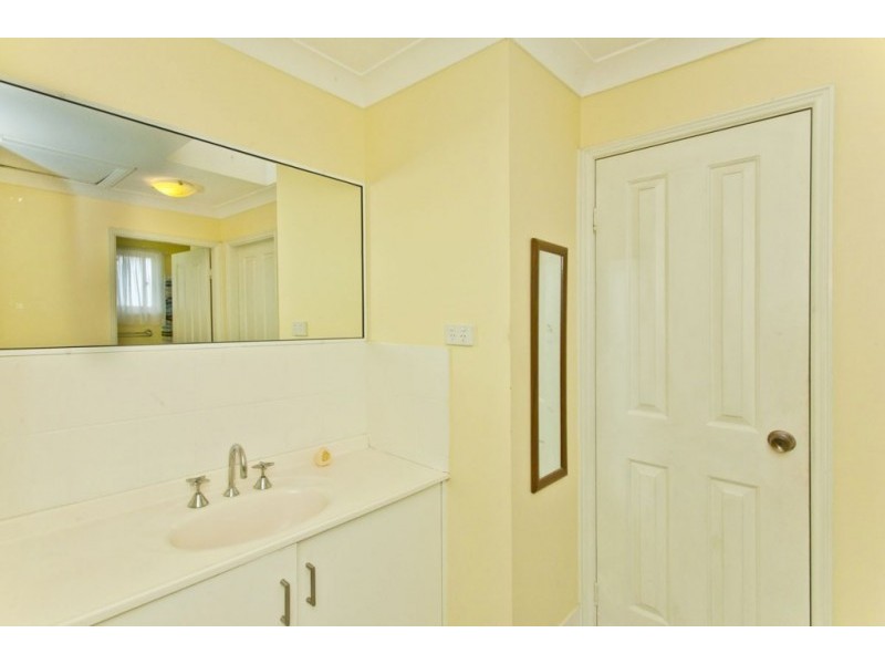 8 Mountain Ash Close, Medowie NSW 2318