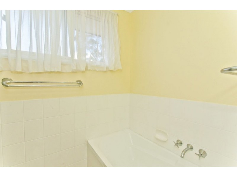 8 Mountain Ash Close, Medowie NSW 2318