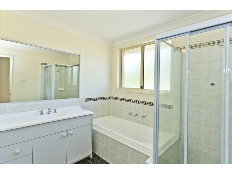 96 South Street, Medowie NSW 2318