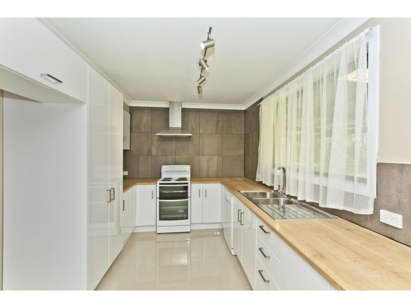 77 James Road, Medowie NSW 2318