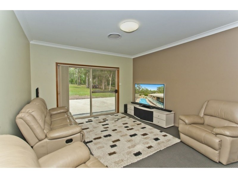 10 Waropara Road, Medowie NSW 2318