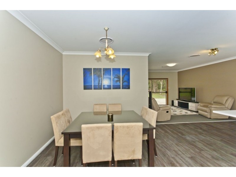 10 Waropara Road, Medowie NSW 2318