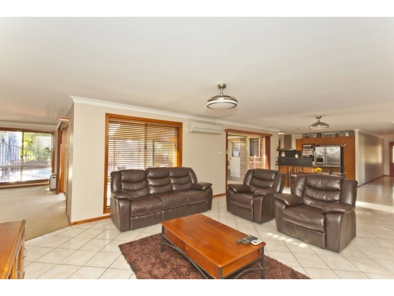 34 Sir Henry Parkes Drive, Medowie NSW 2318