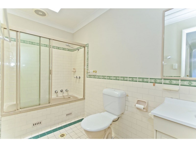 4/7 Laurina Street, Medowie NSW 2318