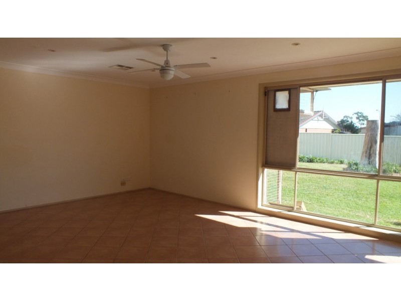 15 Glanmorgan Avenue, Medowie NSW 2318