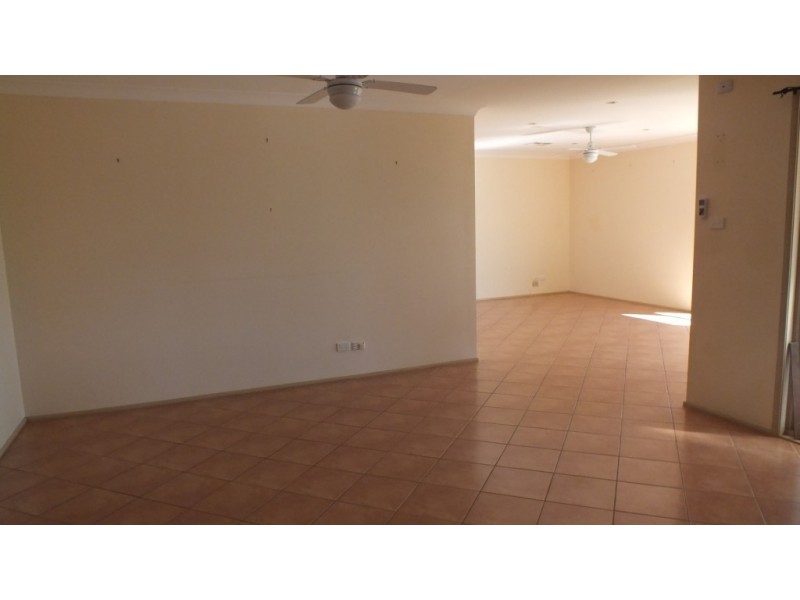 15 Glanmorgan Avenue, Medowie NSW 2318