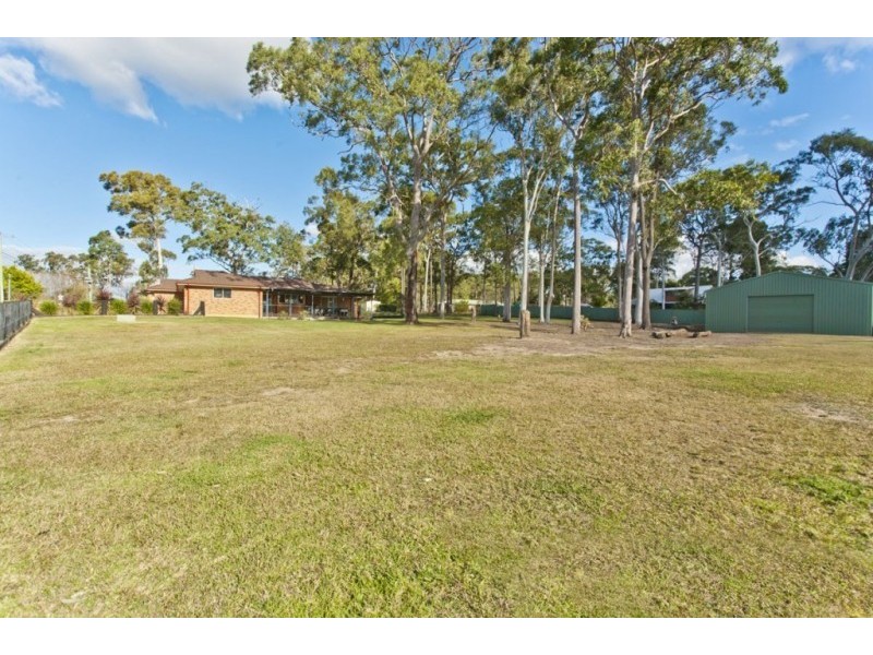 10 Sir Henry Parkes Avenue, Medowie NSW 2318