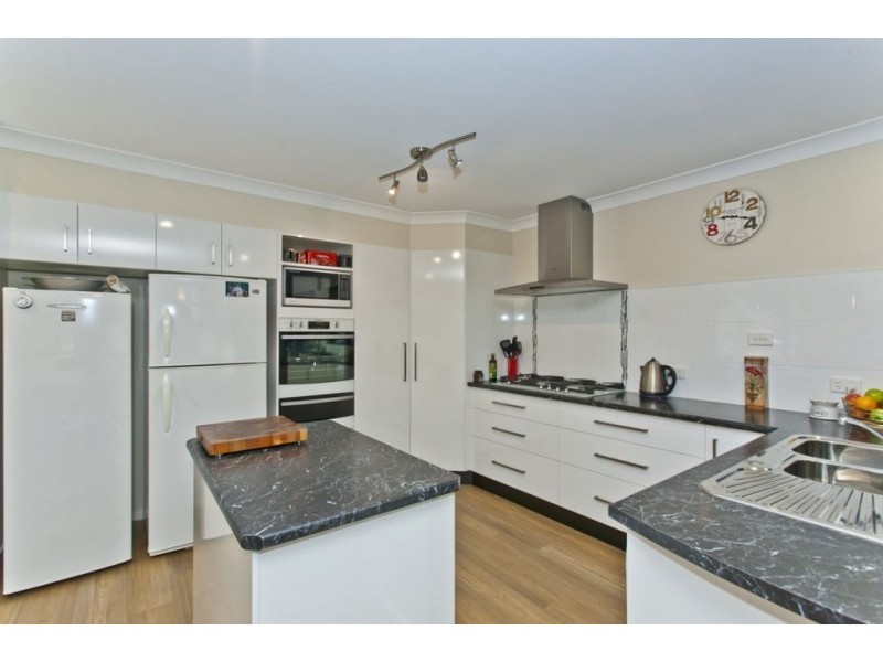 13 Kirrang Drive, Medowie NSW 2318