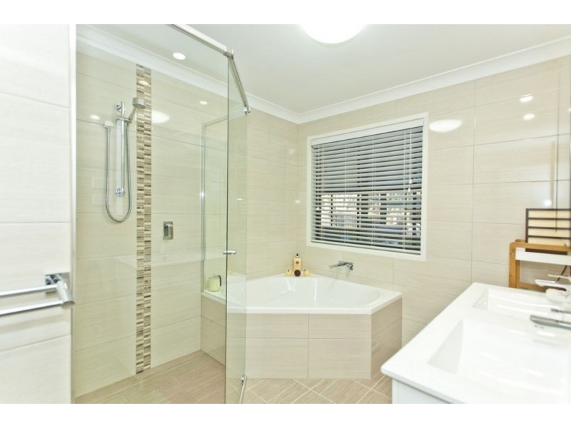 13 Kirrang Drive, Medowie NSW 2318