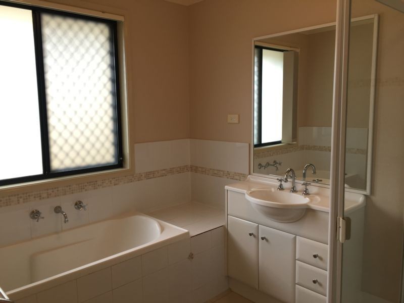 7 Sturt Close, Medowie NSW 2318